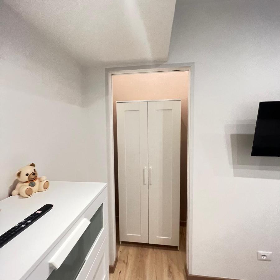 Alla Scalinata Del Teatro Rossetti Confort Suites Parcheggio Trieste Ngoại thất bức ảnh