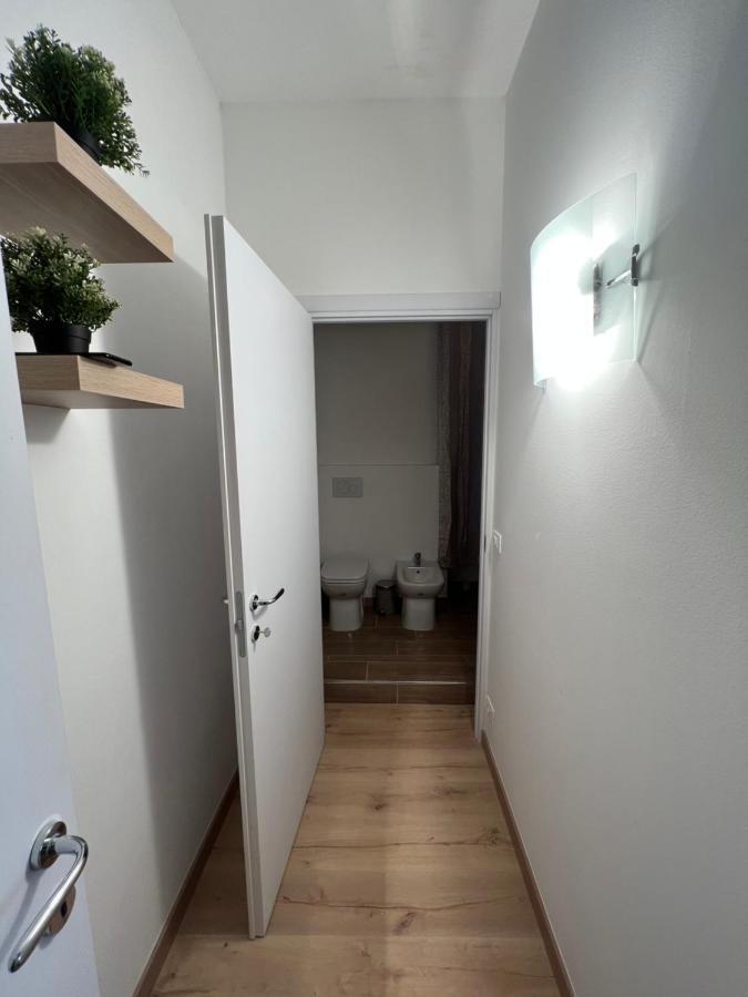 Alla Scalinata Del Teatro Rossetti Confort Suites Parcheggio Trieste Ngoại thất bức ảnh