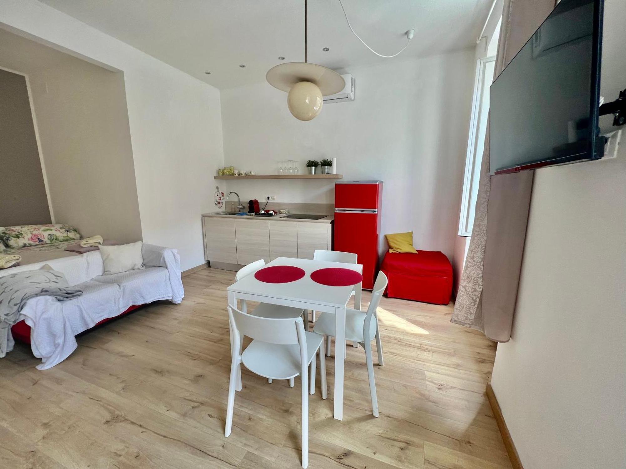 Alla Scalinata Del Teatro Rossetti Confort Suites Parcheggio Trieste Ngoại thất bức ảnh